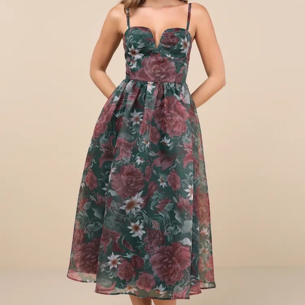 Lulu's Red and Green Sweetheart Midi Dress